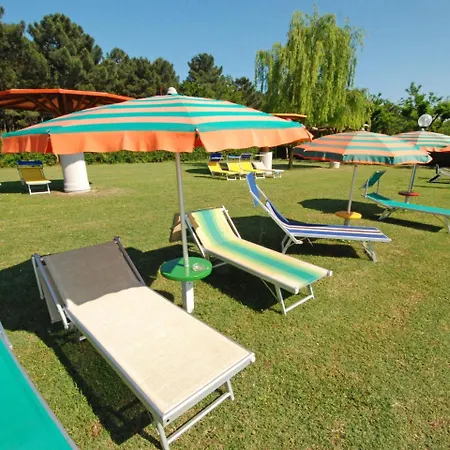 Holiday home Locazione Turistica Borsetti.8 *